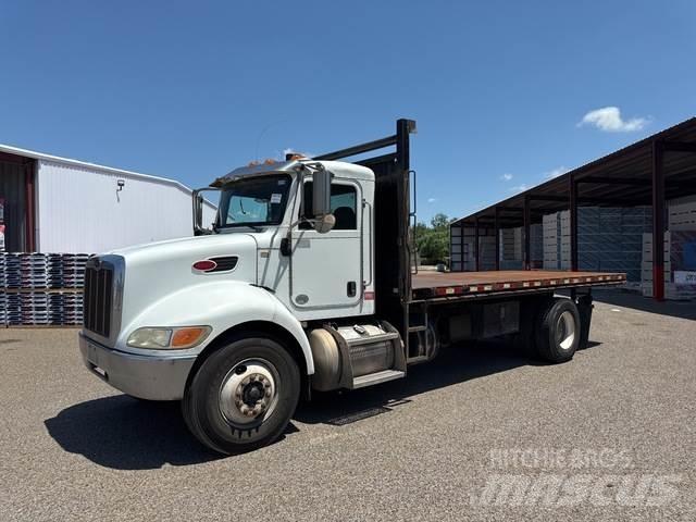 Peterbilt 337 自卸式货车