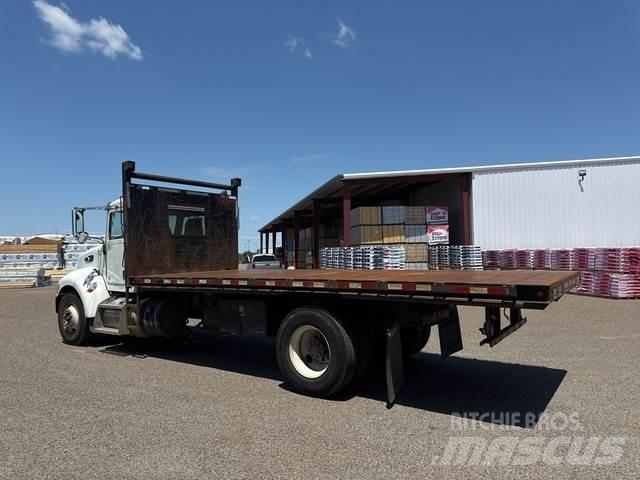 Peterbilt 337 自卸式货车