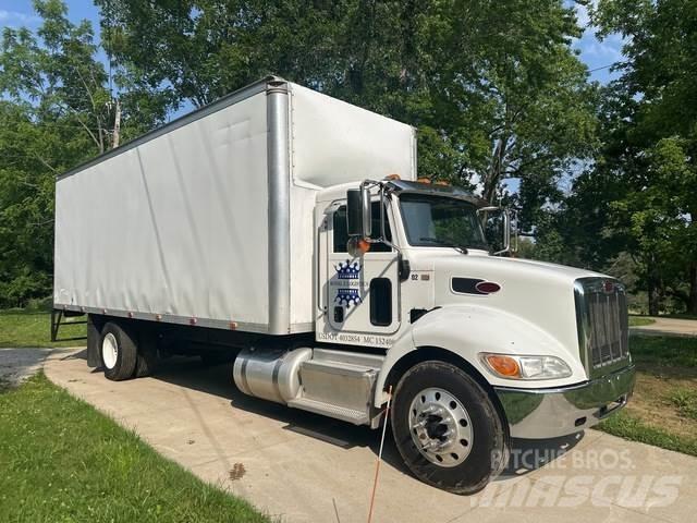 Peterbilt 337 厢式货车