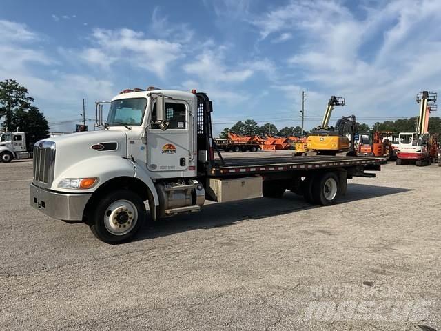Peterbilt 337 救援车