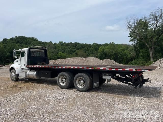 Peterbilt 348 救援车