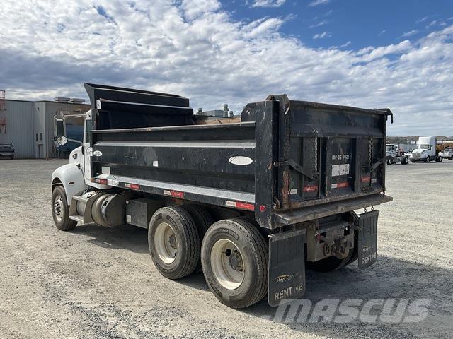 Peterbilt 348 自卸式货车