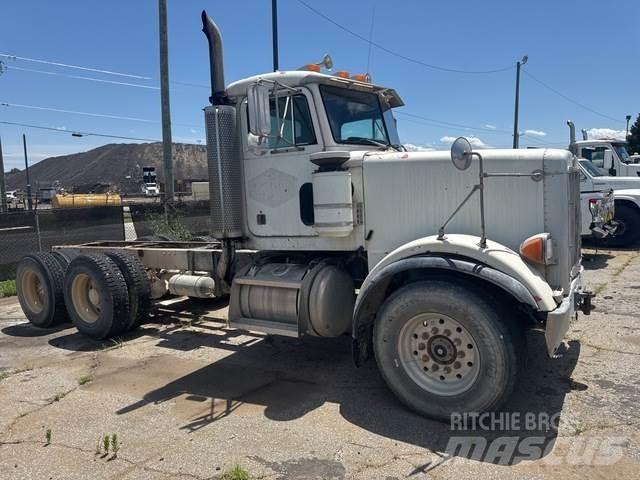 Peterbilt 357 牵引车