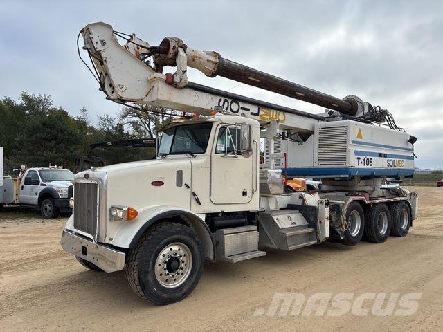 Peterbilt 357 钻机车