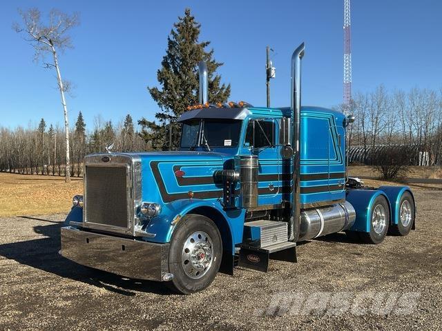 Peterbilt 358 牵引车