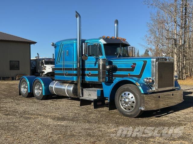Peterbilt 358 牵引车
