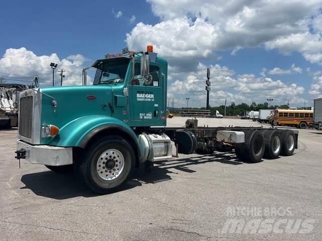 Peterbilt 365 驾驶室与内部