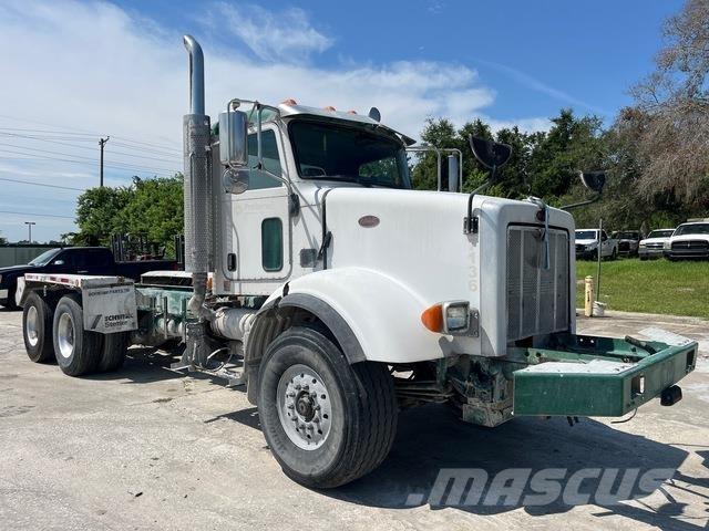 Peterbilt 365 驾驶室与内部