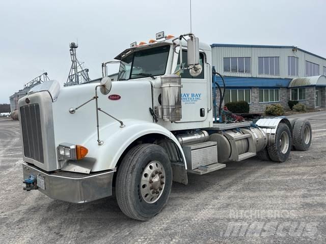 Peterbilt 367 牵引车