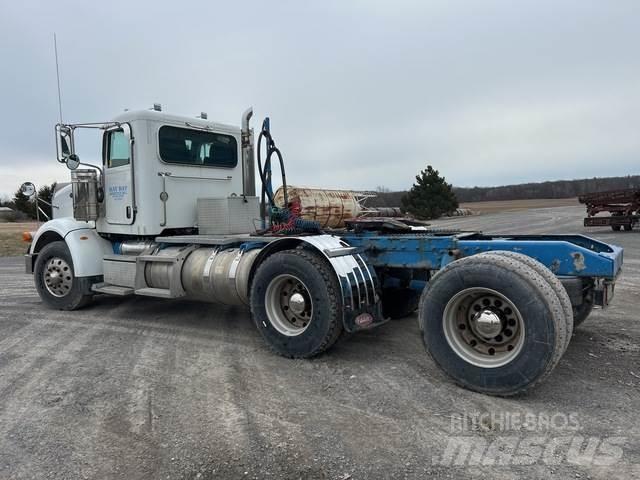Peterbilt 367 牵引车