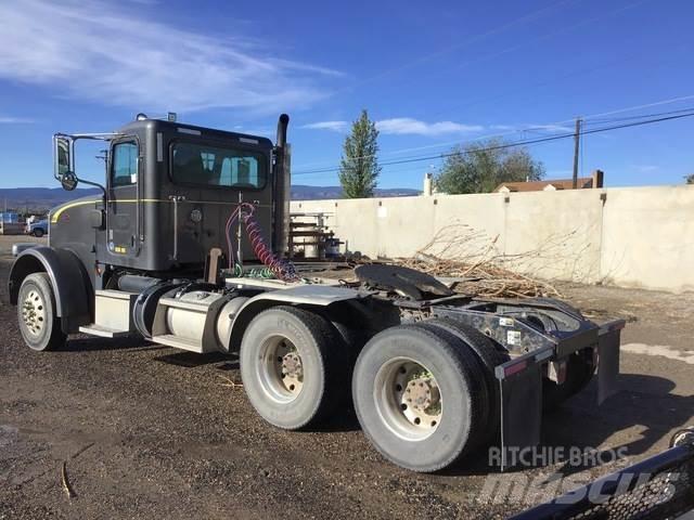 Peterbilt 367 牵引车