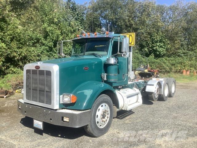 Peterbilt 367 牵引车