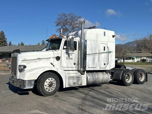 Peterbilt 377 牵引车