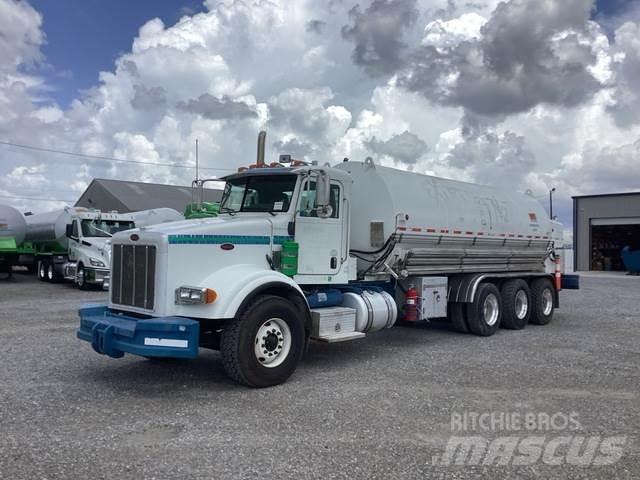 Peterbilt 378 油罐车