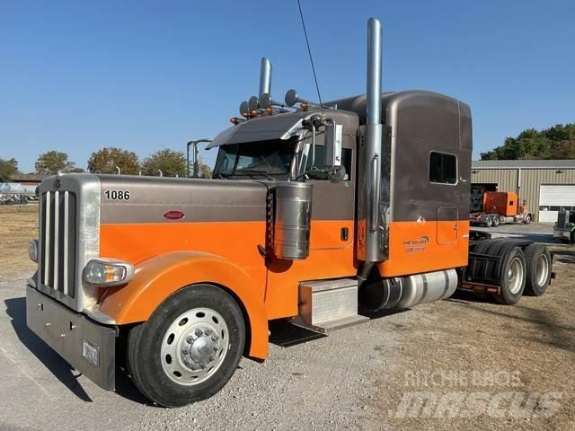 Peterbilt 379 牵引车