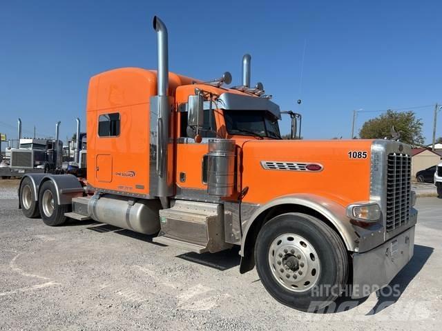 Peterbilt 379 牵引车