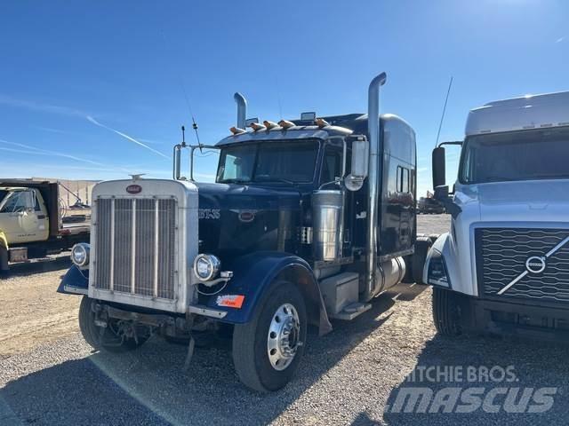 Peterbilt 379 牵引车
