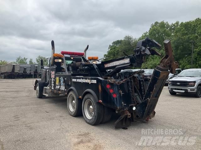 Peterbilt 379 救援车