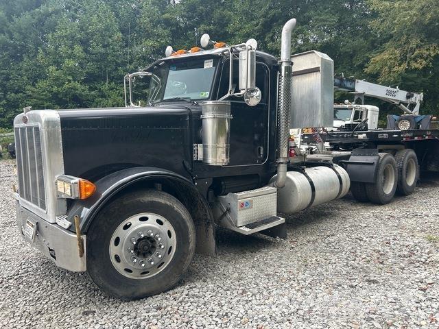 Peterbilt 379 牵引车