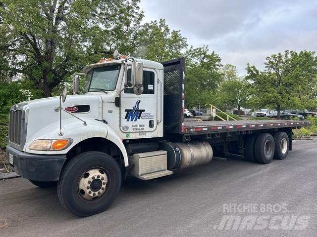 Peterbilt 382 平板栏板货车