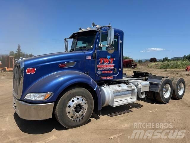 Peterbilt 386 牵引车