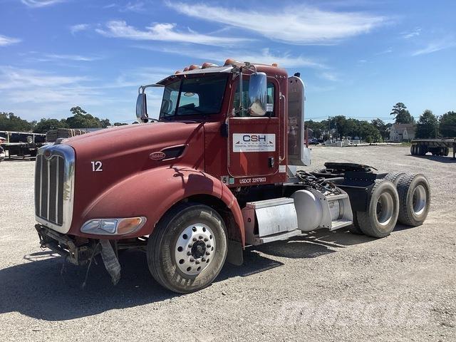 Peterbilt 386 牵引车