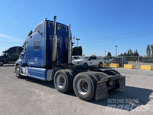 Peterbilt 387 牵引车