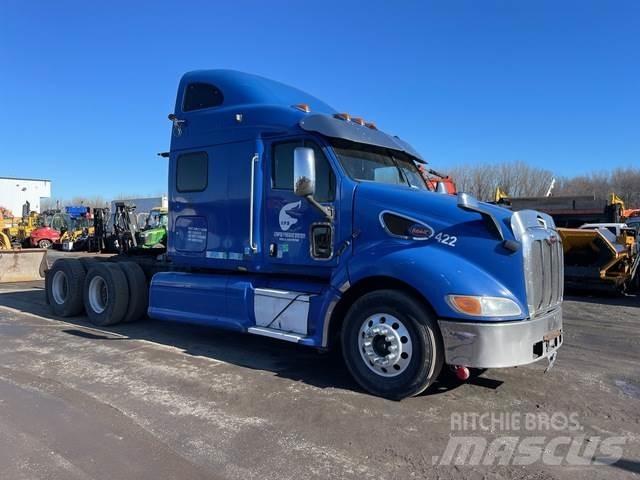 Peterbilt 387 牵引车