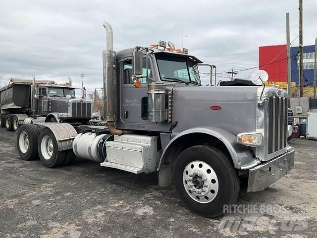 Peterbilt 388 牵引车