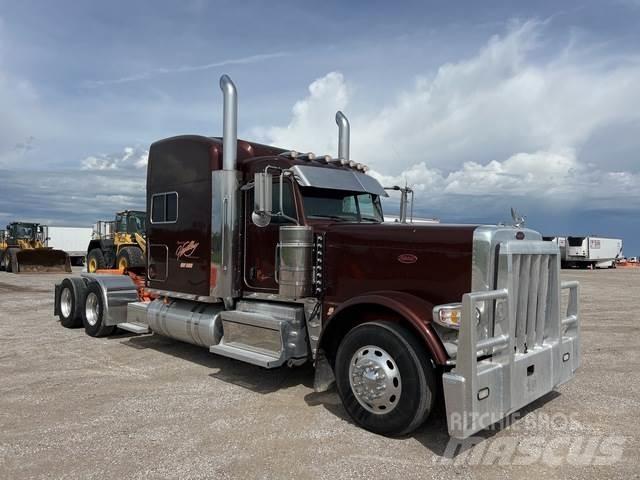 Peterbilt 389 牵引车