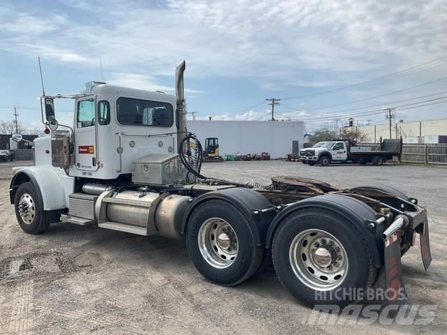 Peterbilt 389 牵引车