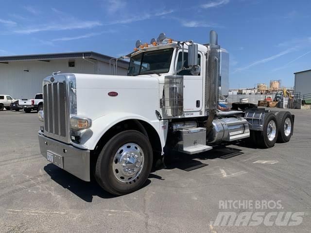 Peterbilt 389 牵引车