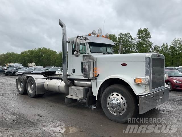 Peterbilt 389 牵引车