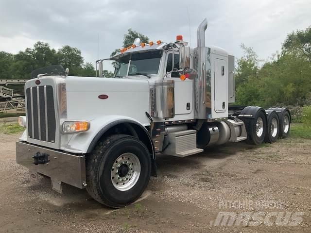 Peterbilt 389 牵引车