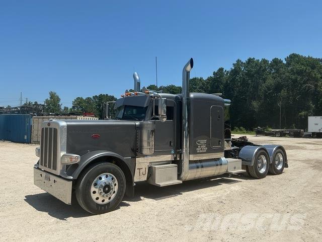 Peterbilt 389 牵引车