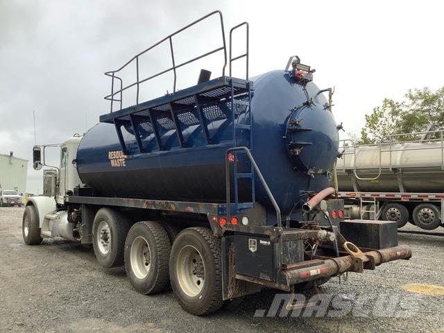 Peterbilt 389 组合/真空油槽车