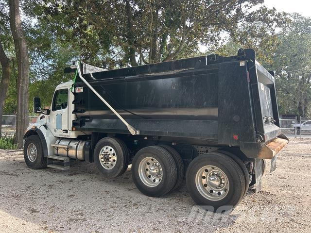 Peterbilt 548 自卸式货车