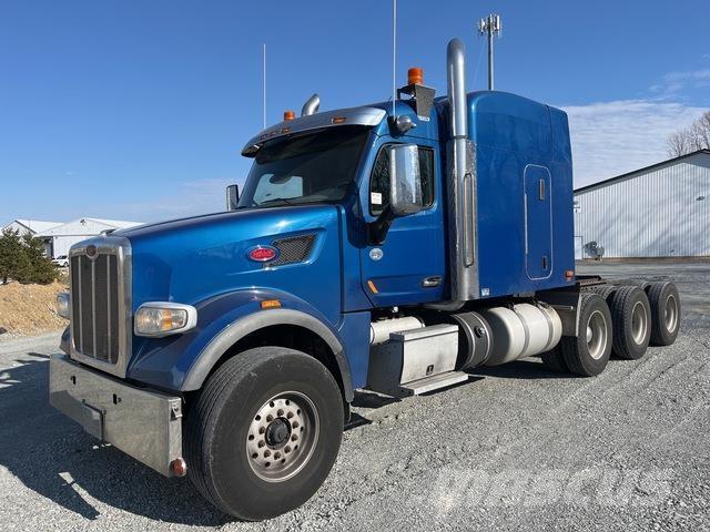 Peterbilt 567 牵引车