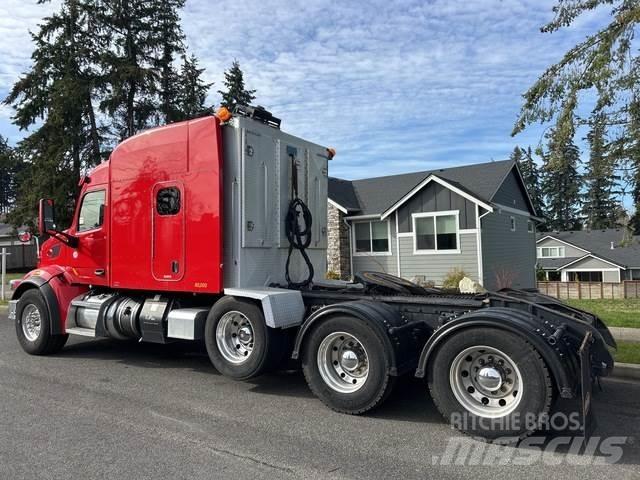Peterbilt 567 牵引车