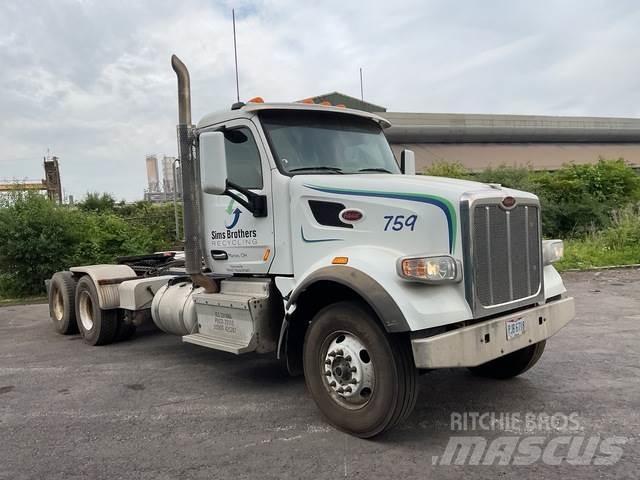 Peterbilt 567 牵引车
