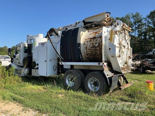 Peterbilt 567 履带挖掘机