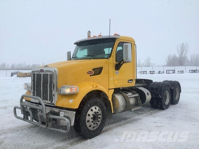 Peterbilt 567 牵引车