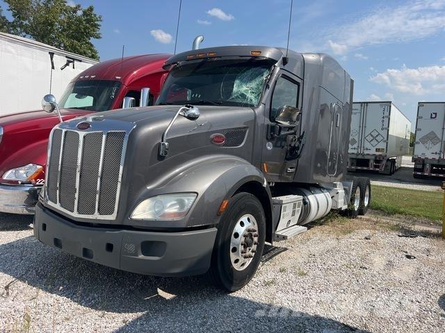 Peterbilt 579 牵引车