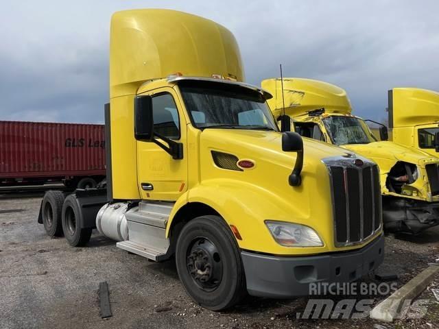 Peterbilt 579 牵引车