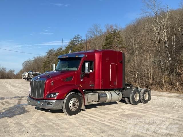 Peterbilt 579 牵引车
