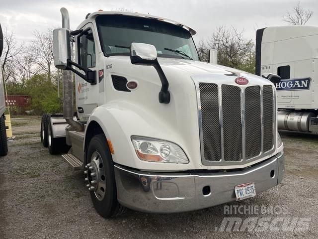 Peterbilt 579 牵引车