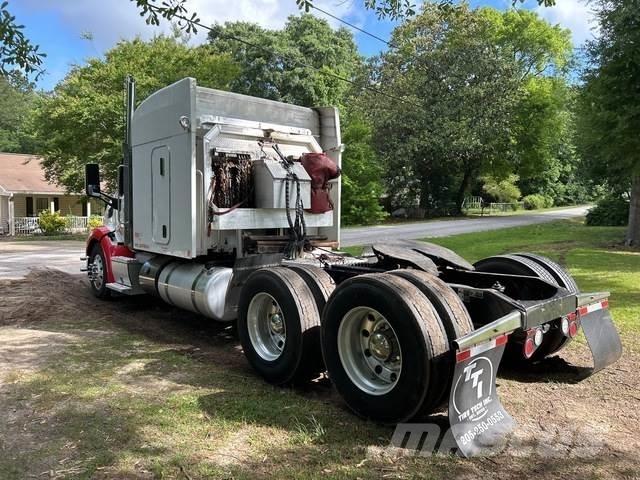 Peterbilt 579 牵引车