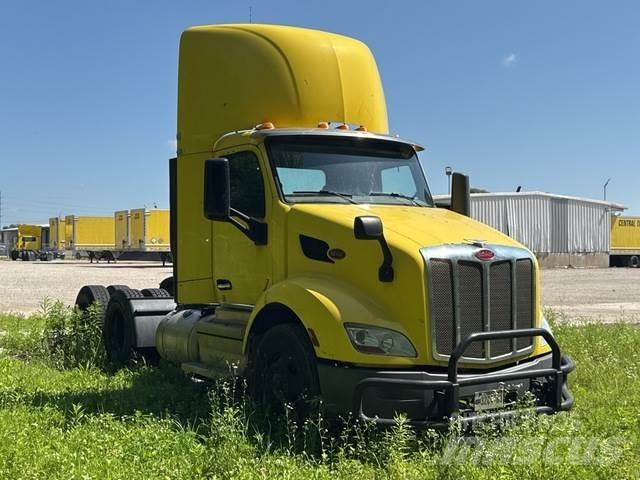 Peterbilt 579 牵引车