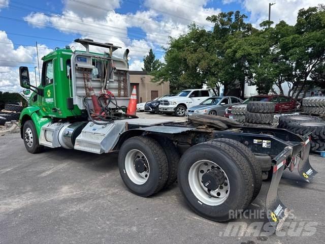 Peterbilt 579 牵引车