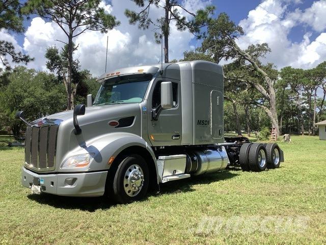 Peterbilt 579 牵引车